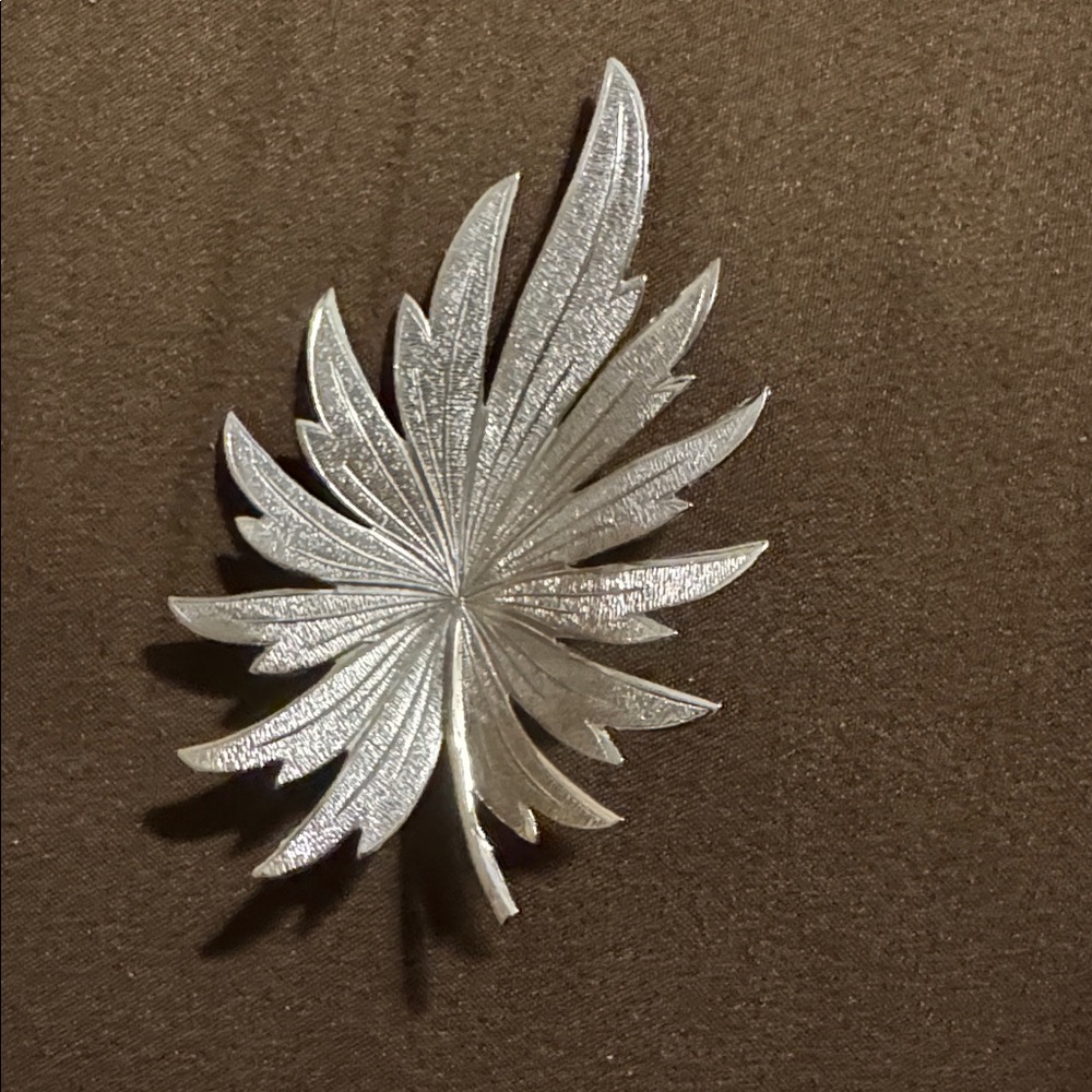 Vintage Silver Tone Bold Leaf Brooch